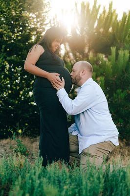 Maternity couple photos at a nearby park