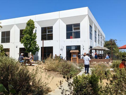 Indoor seating / taproom