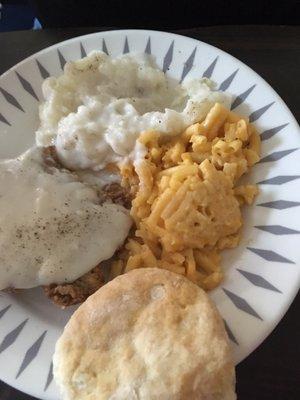 Chuckwagon Plate with Cream Potatoes and Macaroni and Cheese