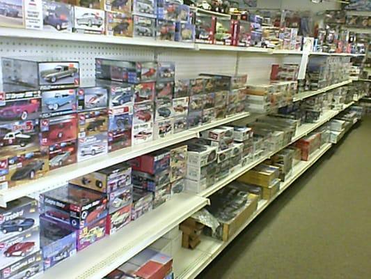 Car models, gundum, motorcycle models, siorama supplies