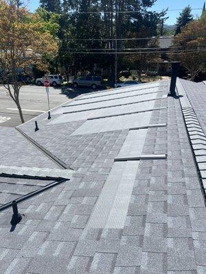 R E Roofing & Construction Inc