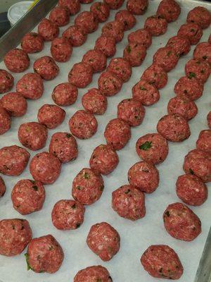 Meatballs gettin ready