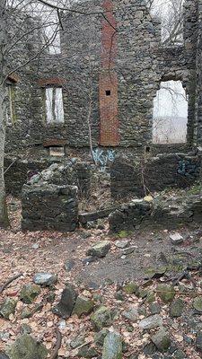 Van Slyke castle ruins