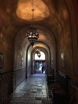 Beautiful hall next to the staples center in the hotel