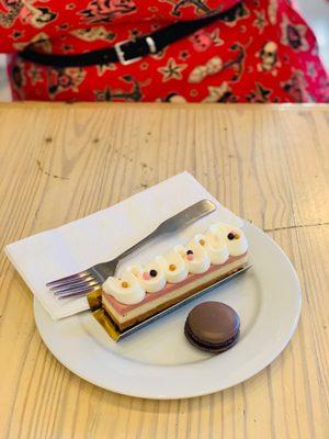 Neapolitan Cake & Earl Grey Macaron