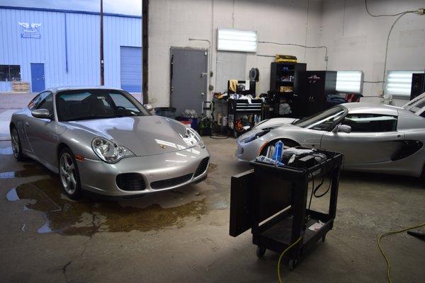 Porsche 996 and Lotus Elise