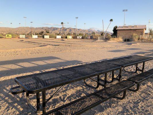 The radio control track has bench seats.