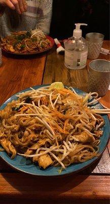 Chicken pad Thai