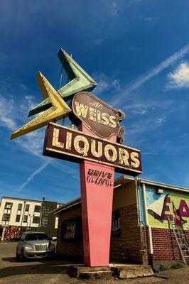 Weiss Liquors