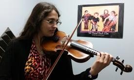 Elizabeth teaches violin.