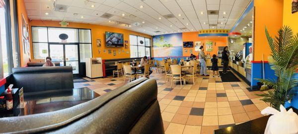 Clean and vibrant dinning room