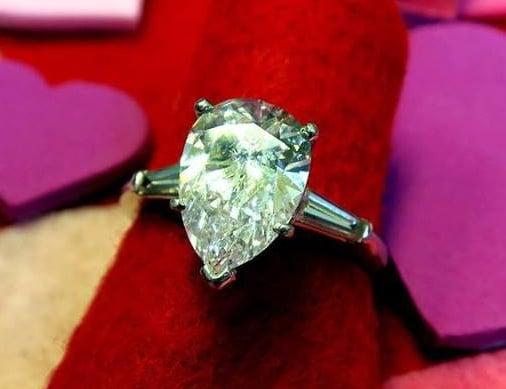 Estate BGI Certificated 3.36ct Pear Cut Diamond Ring