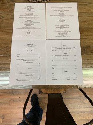 Lunch and breakfast menus,plus daily lunch specials