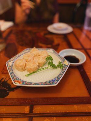 Shumai - steamed shrimp dumplings