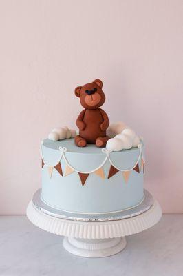 Baby shower cake