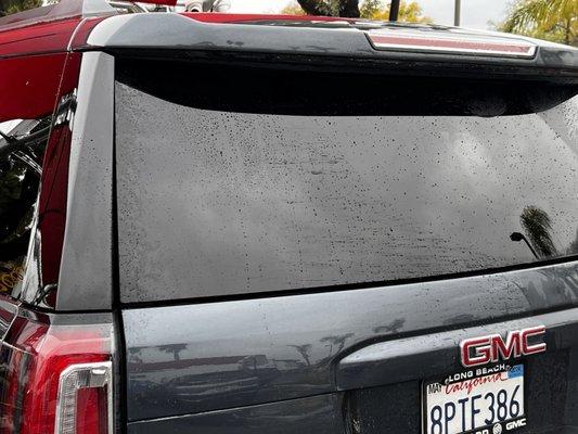 Car is totally wet , wiper machine did not touch car