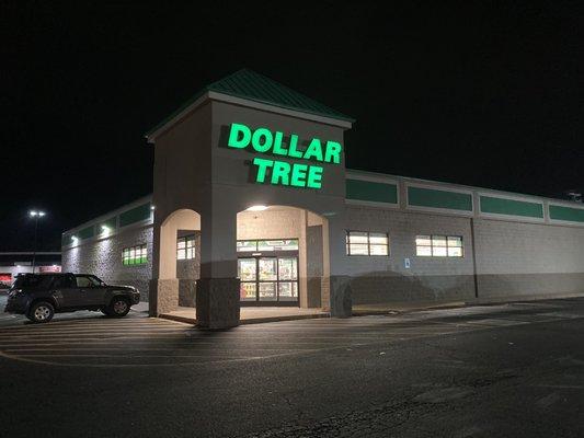 Dollar Tree, Seaford, DE storefront