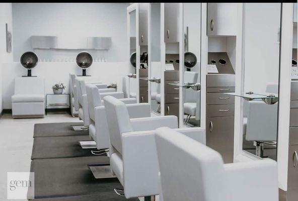 Super sexy stylish salon.