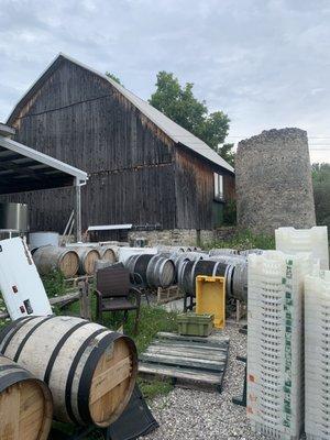 Outdoor tasting - clean the place up!