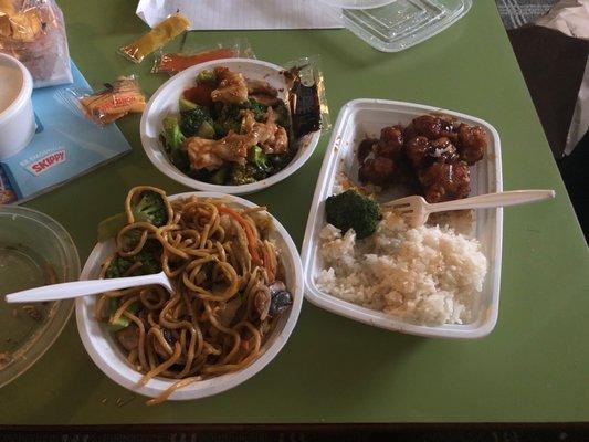 Clockwise - chicken broccoli, General tsos, veggie Lo Mein.