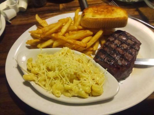 8oz sirloin, Mac and cheese and fries