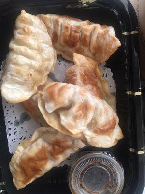 6 pieces of Gyoza $7.95