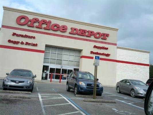 A bit crooked, but this is the front of the store facing Hwy. 90.