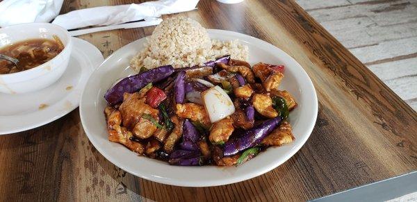 Chicken and eggplant with brown rice.