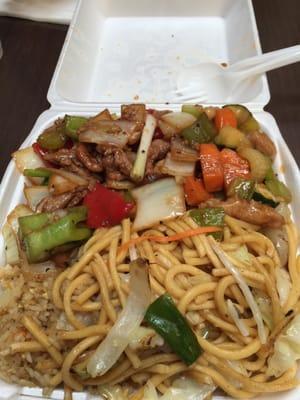 2-item combo of pepper steak and kung pao chicken with half fried rice & half chow mein for $5.99 - not too bad, but a bit bland.