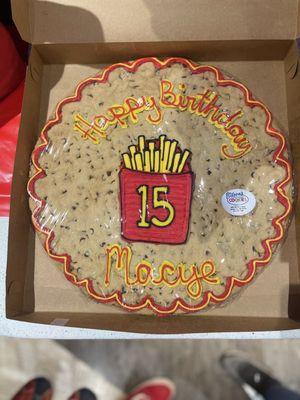 Large cookie cake