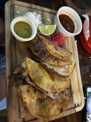 Quesatacos de birria