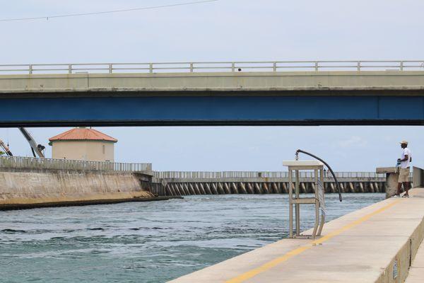 Bridge allowing traffic to cross over the inlet.