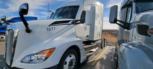 Brand new Kenworth T680