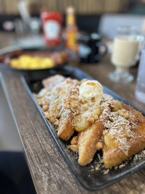 Combo platter- Maui French toast