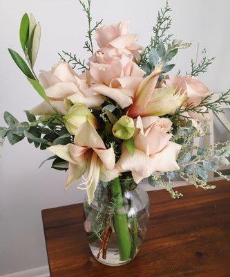 Florescence's Vase, winter special, order online or stop in the studio