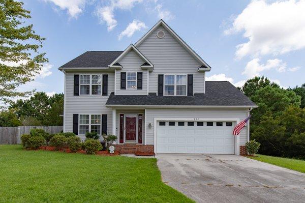 824 Commons Dr N. Jacksonville NC 4 beds 2.5 baths