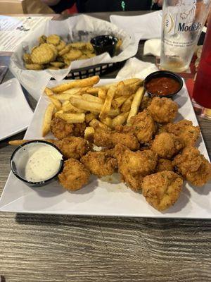 Boneless garlic parm wings