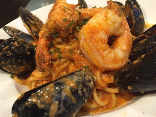 Spaghetti with seafood