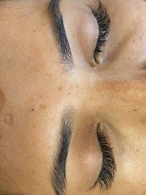 Eyelashes extensions