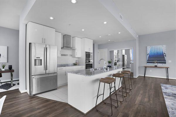 Kitchen with island