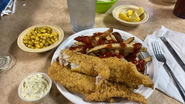 Yummy catfish and the best French fries in town!!