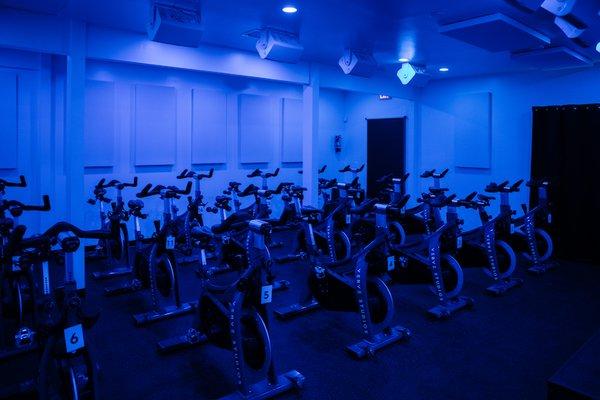 Our CYCLE studio! Experience our rhythm-based, high-intensity and low-impact VERVE CYCLE classes with premium sound and lights.