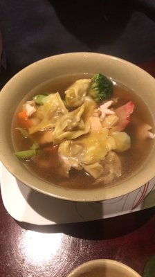 House wonton soup