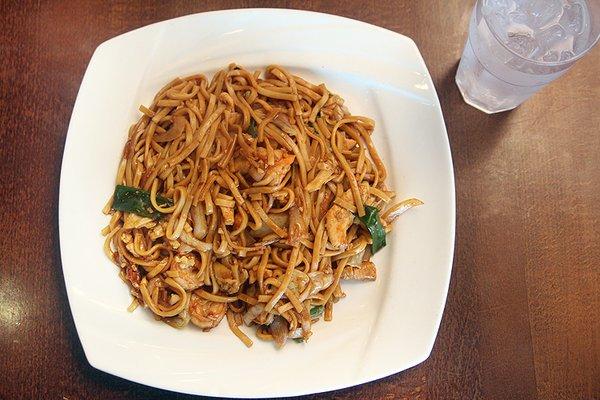 Sean's noodles with shrimp and chicken