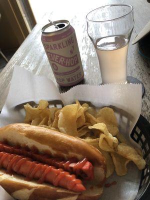 Hot dog. Chips and a Rose Limonade: YUM!