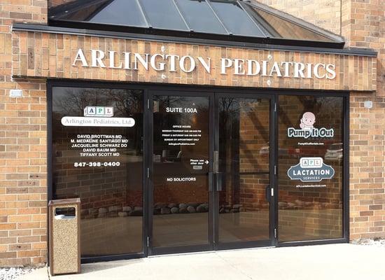 Front entrance to Arlington Pediatrics, Ltd.