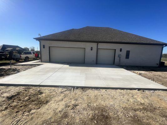 A 35x20 driveway