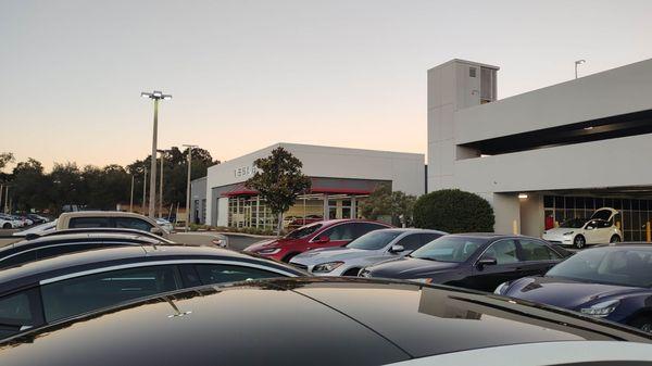 Tesla Service Center