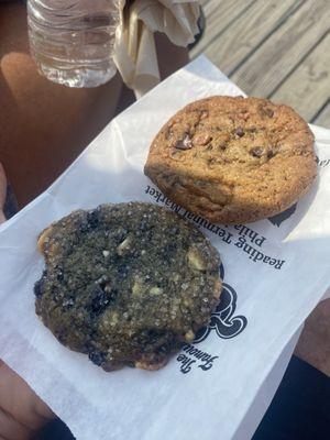 Blueberry Muffin Cookie & PB Choco Chip