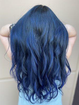 Blue hair? Heck yeah please!!!